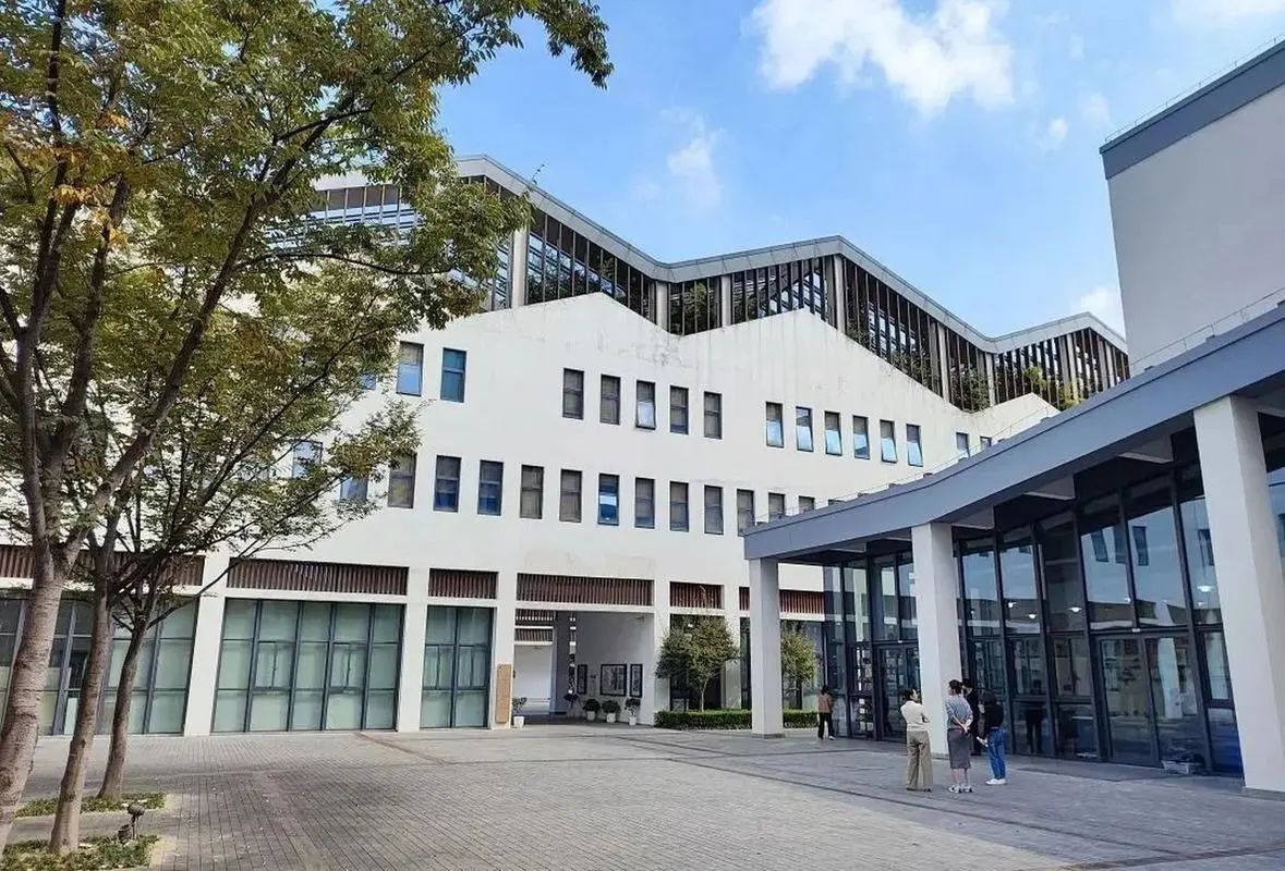 深圳展華國際部7月份中考后補錄、學校開放日&入學考試時間