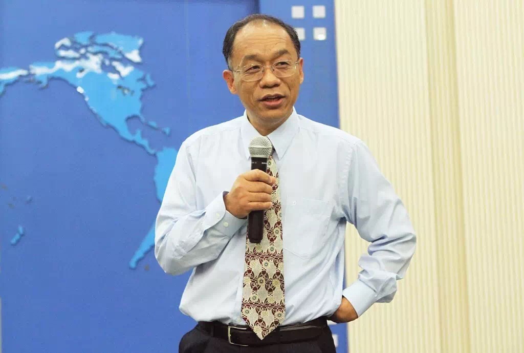 “一個(gè)好爸爸，比得上一百個(gè)好老師”